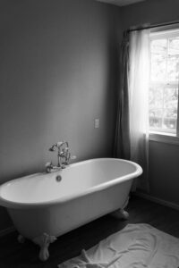 Choosing to Refinish Your Bath Tub