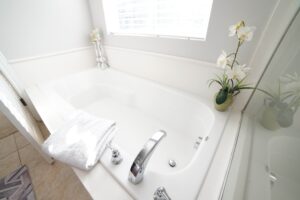 Looking For Bathtub Refinishing Experts?