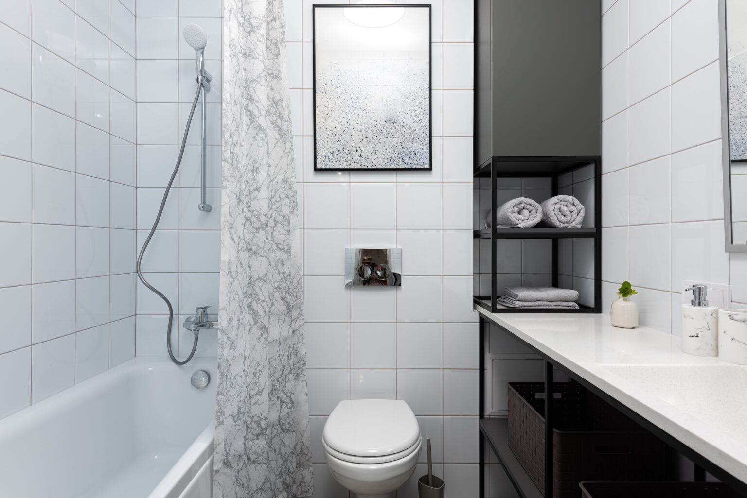 which-is-better-acrylic-or-fiberglass-showers-specialized