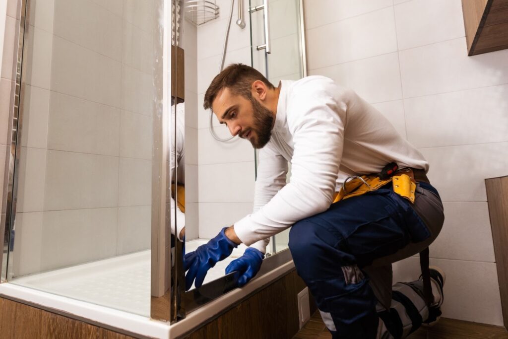 contractor bathroom repair